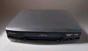 Panasonic Pv-8401 4 Head Omnivision Vcr Blue Line Tested / Works No Remote