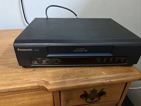 Panasonic Pv-840f Vtg Vhs Video Cassette Recorder Vcr 4 Head Omnivision No Remot