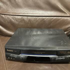 Panasonic Pv-8451k Omnivision 4-head Hi-fi Blue Line Vhs Vcr Untested As Is