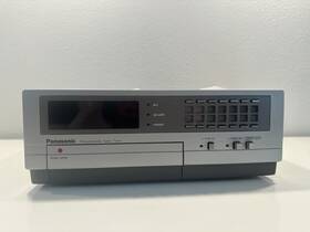 Panasonic Pv-a35p Vintage New 80s Omnivision Vi Programmable Tuner/timer Vhs