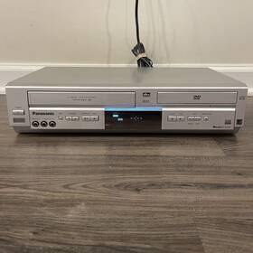 Panasonic Pv-d4754s Vcr Dvd Vhs Combo Player 4 Head No Remote Tested Works