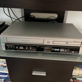 Panasonic Pv-d734s Vcr / Dvd Combo For Parts