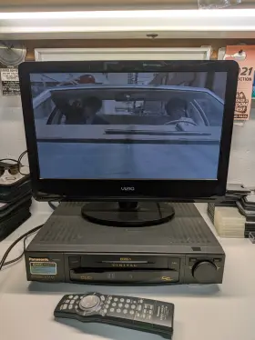 Pv-hd1000 Panasonic Vintage Hi-fi Omnivision Vcr Vhs Recorder With Oem Remote