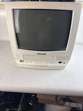 Panasonic Pv-m1357 13 Inch Crt Tv Vhs Combo. No Remote