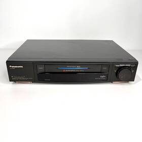 Panasonic Pv-s4690 Super Vcr S-vhs Player Video Editing S-video Out - Tested