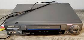 Panasonic Pv-s9670 Hifi Omnivision Vcr Recorder Player S Vhs 4-head Rca Cables