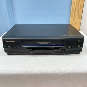 Panasonic Pv-v4250 Pv-v4520 Blue Line Hi-fi Vcr Vhs Player No Remote - Tested
