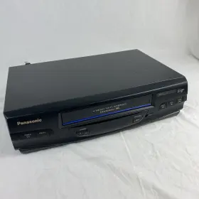 Pv-v4520-k Panasonic Vhs Player Blue Line 4 Head Omnivision Vcr Plus No Remote