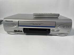 Panasonic Pv-v4523s-k Pv-v4523s Blue Line 4-head Omnivision Vcr Vhs Player With Remote Control