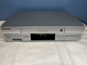 Panasonic Pv-v4525s Vcr Vhs Player 4 Head Hi Fi Stereo No Remote Tested Works