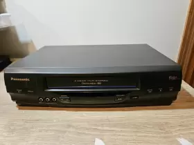 Pv-v4540 Panasonic Vcr Vhs 4 Head Omnivision Hi-fi Blue Line Tested Working Pv-v4540 Panasonic Vcr Vhs 4 Head Omnivision Hi-fi Blue Line Tested Working