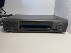 Panasonic Pv-v4600 Omnivision Vcr Hifi Vhs Blue Line 4 Head Player For Parts