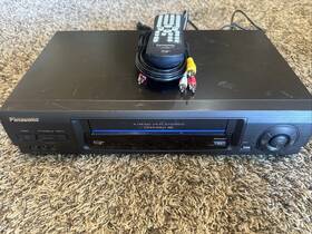 Panasonic Pv-v4610 Blue Line 4 Head Omnivision Vcr Plus With Remote. Tested