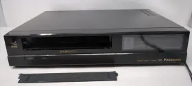 Pv-v4860 Panasonic Hifi Stereo Omnivision Vcr - For Parts Or Repair Only Pv-v4860 Panasonic Hifi Stereo Omnivision Vcr - For Parts Or Repair Only