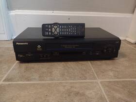 Panasonic Pv-v4902 Hi-fi Vcr Blue Line Vhs Player With Remote Control Tested