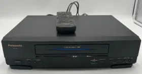 Pv-v611 Panasonic Vcr Omnivision Vhs Player Recorder