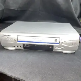 Pv-4525s Panasonic Pv4525s 4-head Omnivision Vcr/vhs Player No Remote Tested Clean