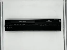 Pv-d4745 Panasonic Pvd-4745 Vcr/dvd Combo Player Faceplate Oem Part From Unit