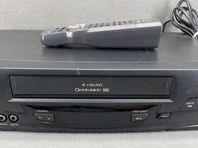 Panasonic Quasar Vhq-40m Omnivision 4-head Vcr Vhs Player With Remote Tested