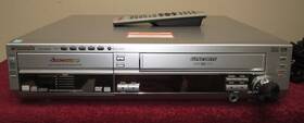 Panasonic Sa-ht820v 5 Disc Dvd/cd Changer/ Vcr Combo With Remote Tested And Working