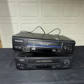 Vc-m10 Panasonic Sharp And 4-head Hi-fi Stereo Vhs Video Cassette Players Bundle