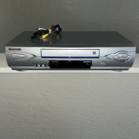 Panasonic V-v4624s Pv-v4624s Vcr 4-head Hi-fi Stereo Vhs Player - Tested