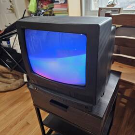 Panasonic Vv1308 Vintage 1998 Quasar Vhs Recorder Color Crt Tv No Remote