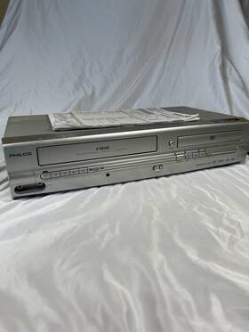 Philco Pvd2000 Vcr Dvd 4 Head Player Recorder No Remote Parts/repair