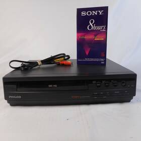 Philco Vt2310at01 Hq Vhs Vcr 4 Head Hifi Player With A/v Cables And Sony Tape