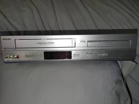 Philips Dvdp3545v/17 Phillips Vcr Dvd Vhs Player Combo Works - Parts / Repair 4 Head