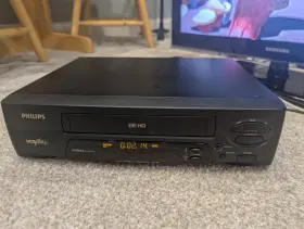 Vct425at02 Philips Video Player Vhs Vcr -works- Remote Included