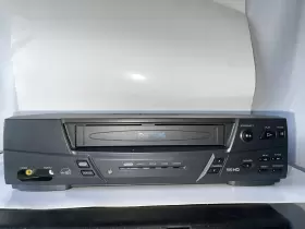 Vr420cat21 Philips Vcr Vhs Video Cassette Player And Recorder/ No Remote Tested Vr420cat21 Philips Vcr Vhs Video Cassette Player And Recorder/ No Remote Tested