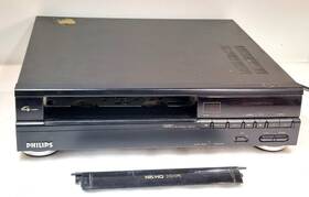 Philips Vr6595at02 Phillips Video Cassette Recorder Vcr Vhs For Parts Turns On