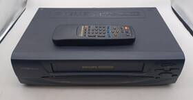 Philips Vra611at Magnavox Vcr Complete With Original Remote And Manual - Tested