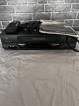Vra67iat Philips Magnavox Video Cassette Recorder With Original Remote And Manual