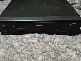 Vrb665 Philips At01 Vcr Plus Vhs Tape Player 4 Head Hifi No Remote Tested