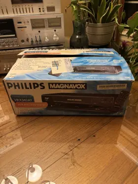 Vrx342at21 Philips Magnavox Video Cassette Recorder No Remote Never Used