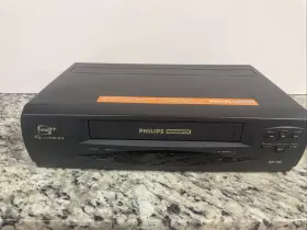 Vrx360at21 Philips Magnavox Vcr Vhs Player / Recorder - 4 Heads