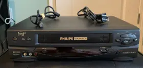 Vrz255at02 Philips Magnavox 4 Head Hi-fi Vcr Tested Works No Remote