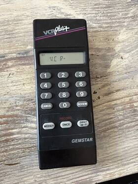Plus Vip-18 Vintage 1990 Vcr Remote Great Working Condition Need Batteries Very Rare