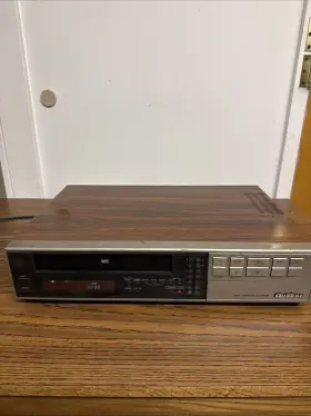 Vh5251yw Quasar Vintage Rare Vhs True Track 4 System 1985 Powers On Not Tested