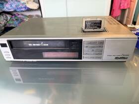 Quasar Vh5254yq Vintage Video Cassette Recorder Vcr No Remote
