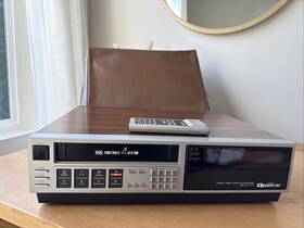 Quasar Vh5635ww Rare 1980s Video Cassette Recorder Vcr With Remote And Cover
