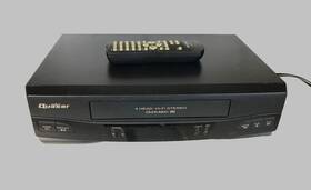 Quasar Vhq-451 Omnivision Vcr 4 Head Stereo Vhs Video Cassette Player W Remote