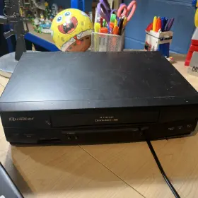 Vhq-41m Quasar Vhq401 4 Head Omnivision Vcr Vhs Videocassette Player Tested And Works
