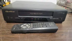 Vhq46 Quasar 4 Head Hi-fi Stereo Vhs Player
