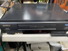 Quasar Vhq48 Vtg Vcr Model With Owners Manual For Parts Only