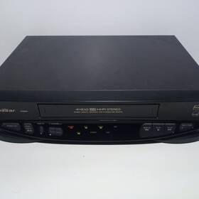 Quasar Vhq860 Vhq840 Vcr No Remote- Works Great