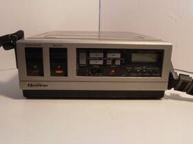 Quasar Vp5451yq Portable Vhs Player Recorder For Parts Or Repairs