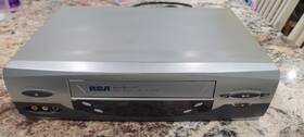 Rca 1mg073 Accusearch Vcr Four Head Hi-fi Stereo B33